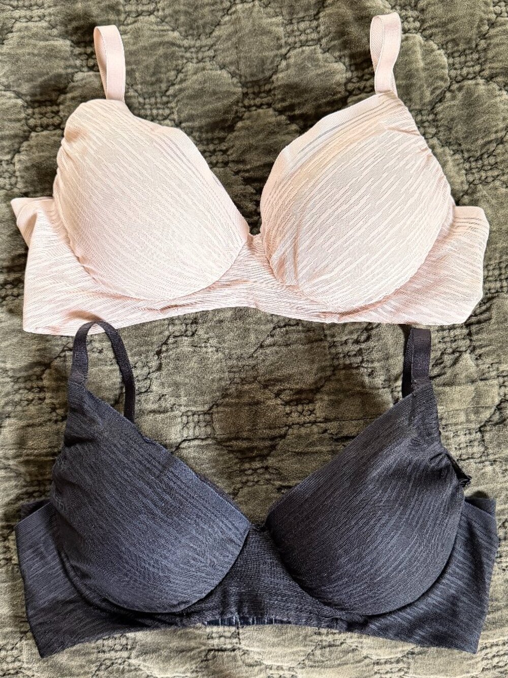 Leonisa Underwire Smoothing Bra Bundle Size 36 Black Nude